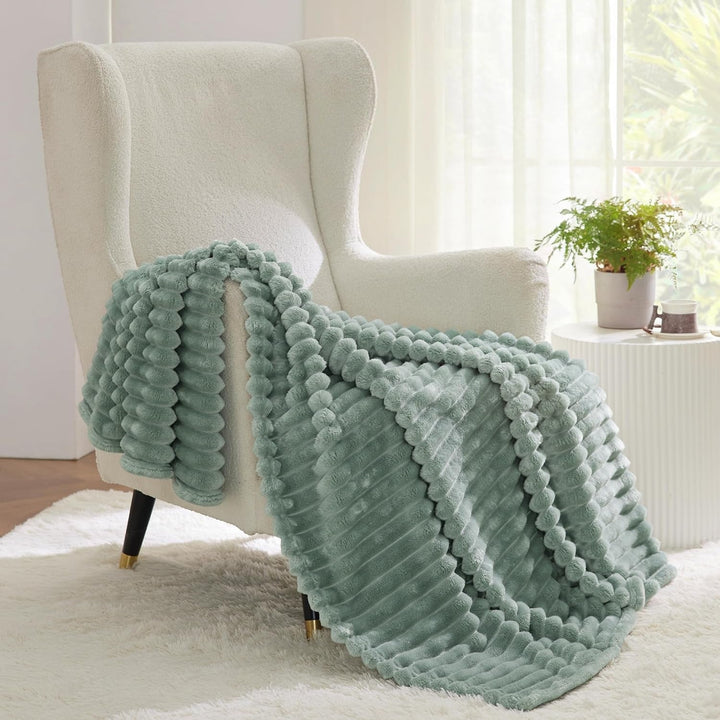 BEDSURE Sage Green Fleece Throw Blanket pentru canapea - pături confortabile super moi pentru femei, pătură mică drăguță pentru fete, 127 X 152 Cm Paturi si Cuverturi Besuche den BEDSURE-Store