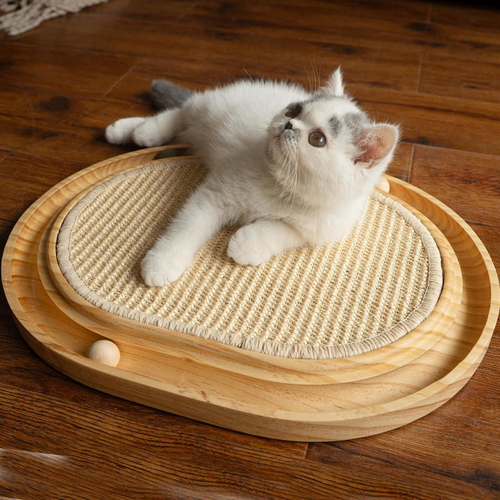 Placă de zgâriat din sisal - Jucărie 2 în 1 pentru pisici, lemn masiv de pin și pernă de sisal natural și bile de catnip - Covoraș de zgâriat 43 x 33 x 3 cm pentru toate pisicile, pentru a se juca și relaxa