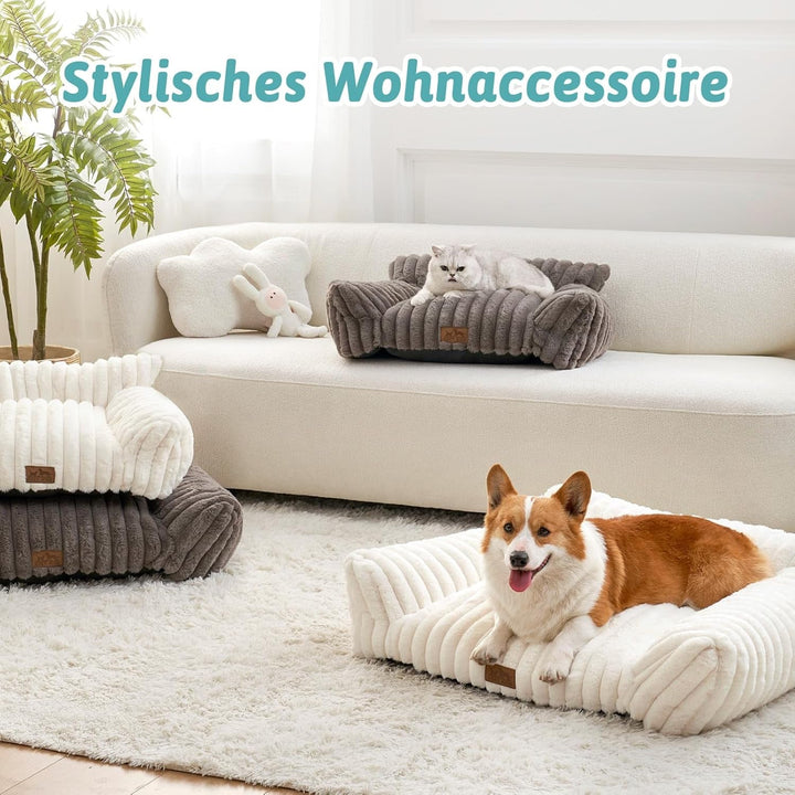 Canapea COZY KISS pentru pisici mici și mari, pat confortabil pentru pisici cu margini de susținere și bază antiderapantă, lavabil, blană artificială moale, ideal pentru sufragerie sau dormitor (crem, 65 x 44 x 30)