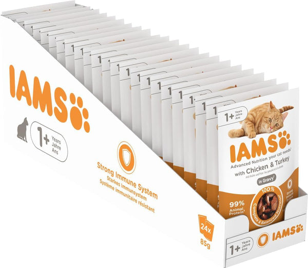 Hrană umedă pentru pisici Iams Delights cu pui și curcan în sos - Multipack pentru pisici adulte, 24 X 85G