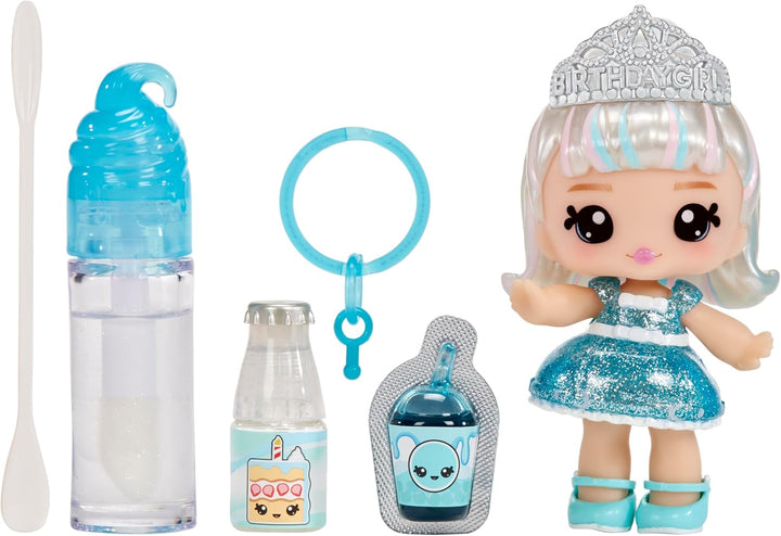 Papusa cu luciu de buze Yummiland - Mystery Chase - Include set de luciu de buze DIY, potrivit pentru copii cu vârsta de 4 ani și peste Papusi Naty Shop Callie tort aniversar Seria 1